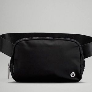 Lululemon 🍋 Everywhere Belt Bag Black NWT BRAND NEW!!!!!